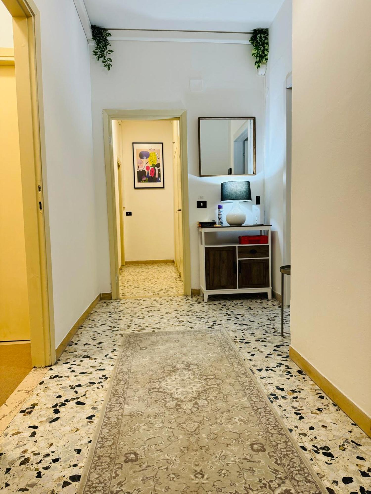 The Galaxy House Hotel Pisa Exterior photo